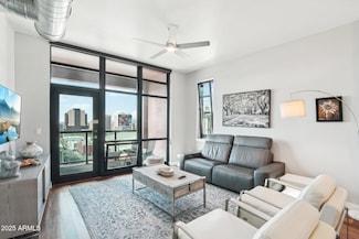 310 S 4th St Unit 1504, Phoenix, AZ 85004
