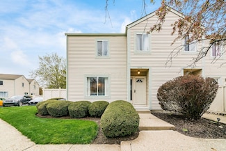 5256 Captains Ct, Columbus, OH 43220