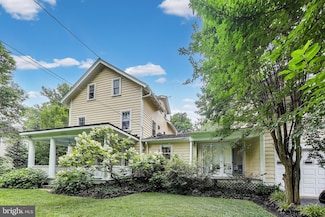 5809 Grosvenor Ln, Bethesda, MD 20814