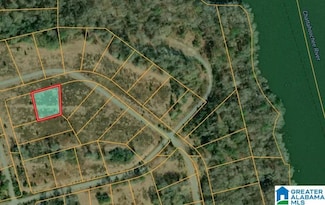 31 Cove View Ln, Eufaula, AL 36027