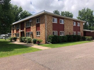 1830 Wheaton St Unit 9, Chippewa Falls, WI 54729