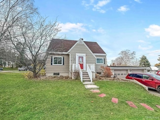 331 E Varnum St, Munising, MI 49862