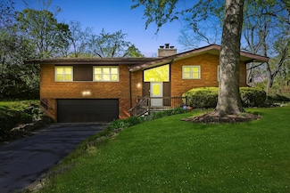 2747 Perry Rd, Flossmoor, IL 60422