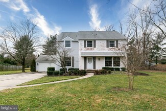 504 Middlesex Dr, Moorestown, NJ 08057