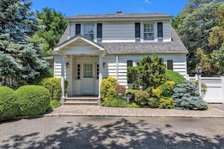 1277 Jerusalem Ave, Merrick, NY 11566