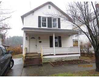 19 G St, Turners Falls, MA 01376