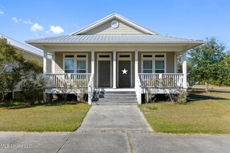 316 Saint Francis St, Bay St. Louis, MS 39520