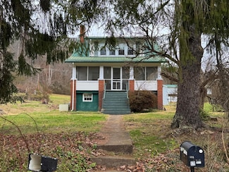 171 Wiggins Crossing, Hinton, WV 25951