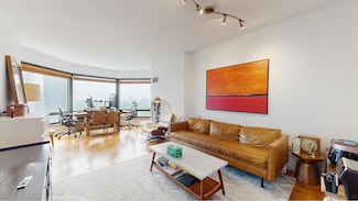 301 W 57th St Unit 17B, New York, NY 10019