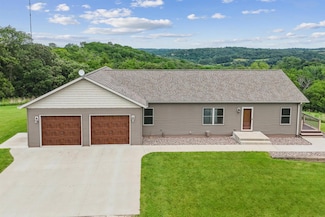 2354 Middle Calmar Rd, Decorah, IA 52101