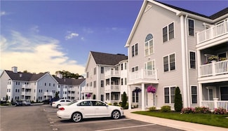 105 Saw Mill Dr Unit 306, North Kingstown, RI 02852