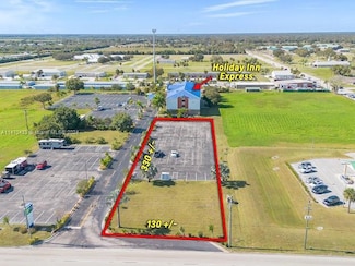 201 S Parrott Ave, Okeechobee, FL 34974