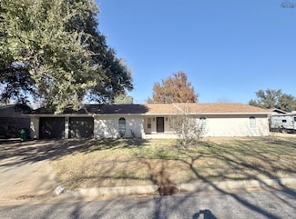 1207 Danberry St, Burkburnett, TX 76354
