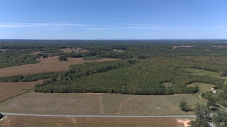 1 Coles Ferry Rd, Halifax, VA 24577