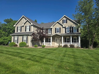 943 Sheffield Forest Ct, Ballwin, MO 63021