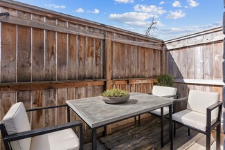 2011 Spenwick Dr Unit 417, Houston, TX 77055