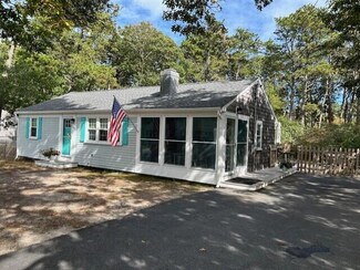 52 Beach Plum Ln, Dennis Port, MA 02639