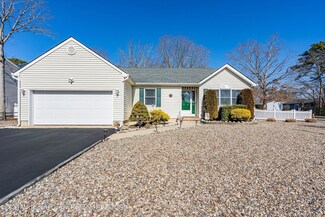 149 Captain Rd, Manahawkin, NJ 08050