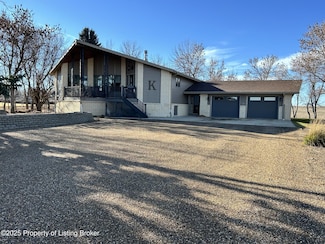 10261 69th St SW, Regent, ND 58650