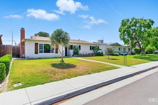 2700 Hallisey St, Bakersfield, CA 93309