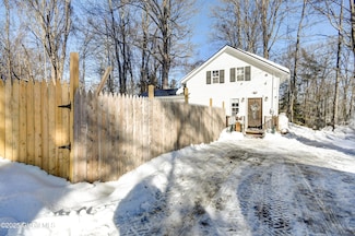 28 Spring Ave, Gloversville, NY 12078