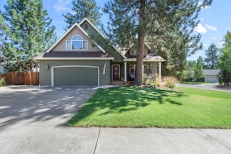 988 SE Sunwood Ct, Bend, OR 97702