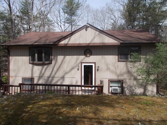 509 Highpoint Dr, Bartonsville, PA 18321