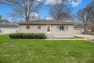3269 Bertha Bee St, Muskegon, MI 49444