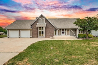 132 Timberlane Dr, Haysville, KS 67060