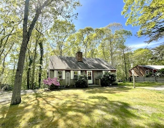 297 Strawberry Hill Rd, Centerville, MA 02632