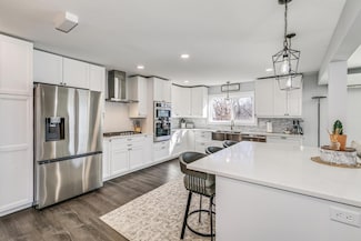 17445 8th Ave N, Plymouth, MN 55447