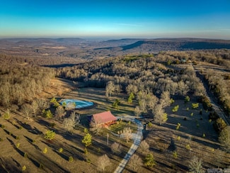 9178 Deer Rd, Harrison, AR 72601