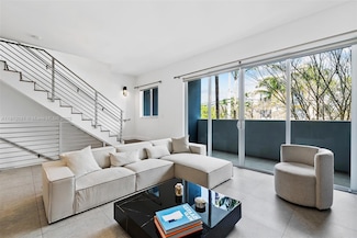 704 NE 5th St, Fort Lauderdale, FL 33301