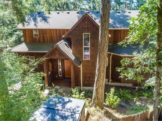 3927 Shasta View St, Eugene, OR 97405