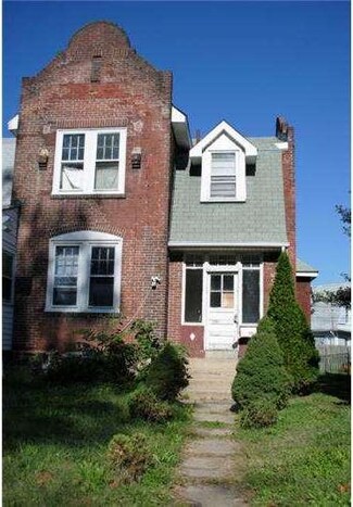 322 E 10th St, Marcus Hook, PA 19061