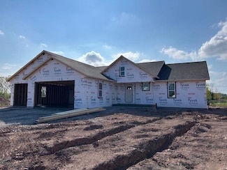1751 Legacy Ln, Neenah, WI 54956