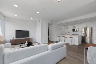 64 Alpine St Unit 403, Boston, MA 02119