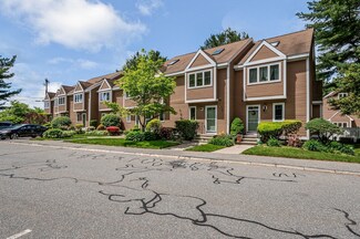 2 Steeplechase Ct, Haverhill, MA 01832