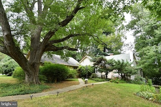 10220 Eagle Landing Ct, Burke, VA 22015
