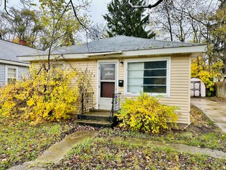 3236 8th St, Muskegon, MI 49444