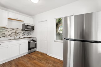 402 57th St, West Palm Beach, FL 33407