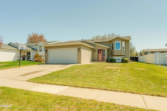 2631 Yorktown Dr, Bismarck, ND 58503