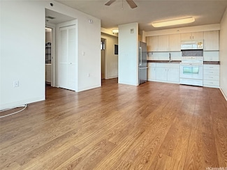 94-979 Kauolu Place Unit 905, Waipahu, HI 96797