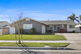 8402 Daren Cir, Huntington Beach, CA 92646