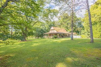383 Tarry Park Ln, Mitchell, IN 47446