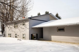 794 Great Plains Ct, Grand Forks, ND 58201
