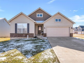 1796 Meade Ct, Pacific, MO 63069