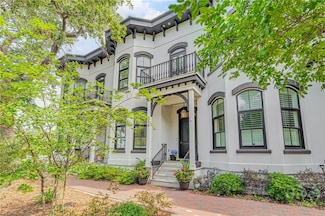 318 W Gwinnett St, Savannah, GA 31401