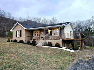 149 Stratus Dr, Cabins, WV 26855