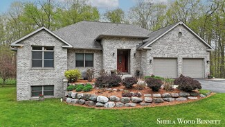 903 10 Mile Rd NW, Sparta, MI 49345